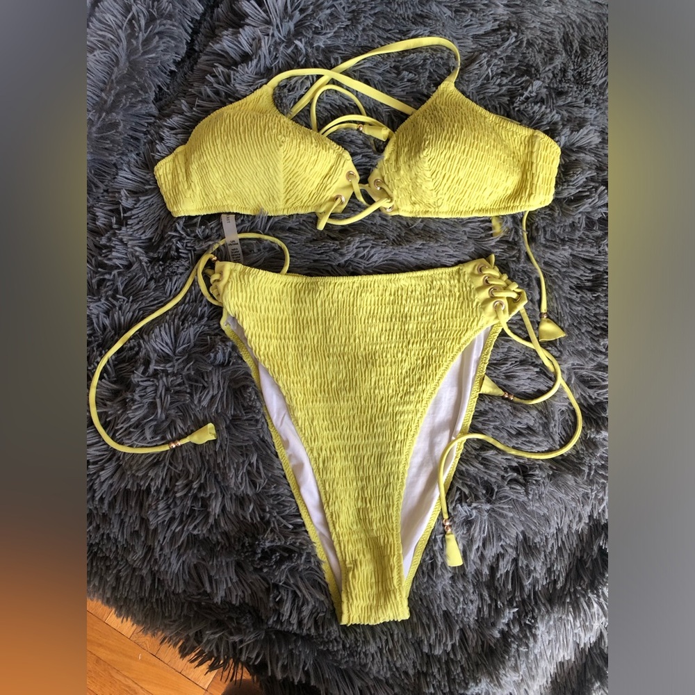 PINK VICTORIAS SECRET BIKINI SET ☀️